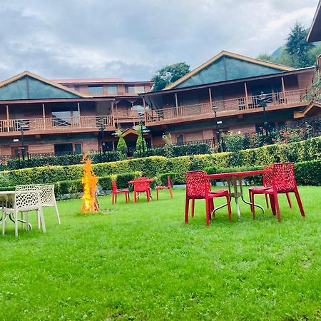 Hotel Midtown Manali Buitenkant foto